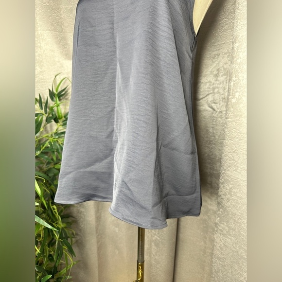 NWT Fabletics Women’s Gray Sleep Tank Tops Sz S - Picture 5 of 9